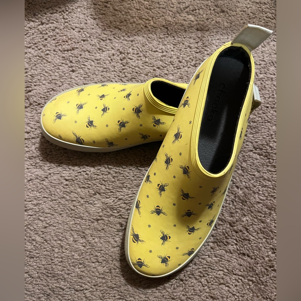 Yellow, Black, and Tan Chooka Clogs with Bee Design